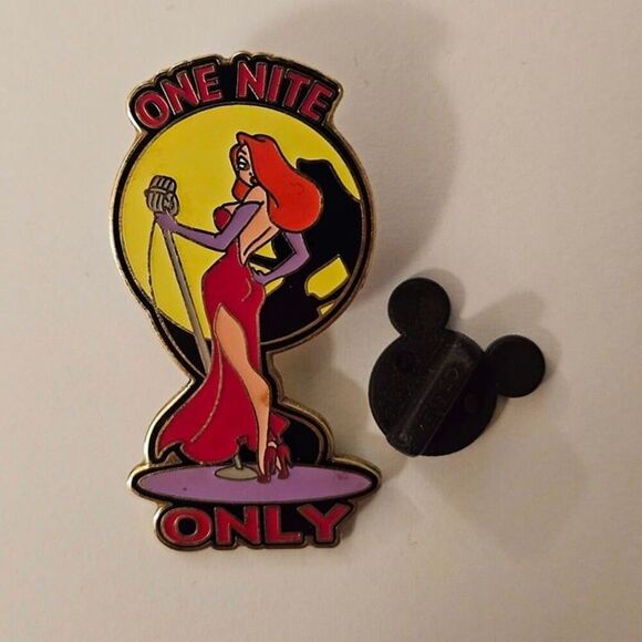 Disney Pin Jessica Rabbit One Nite Only 2005 37325 Night Lounge Stage Mic Sexy - Picture 1 of 12